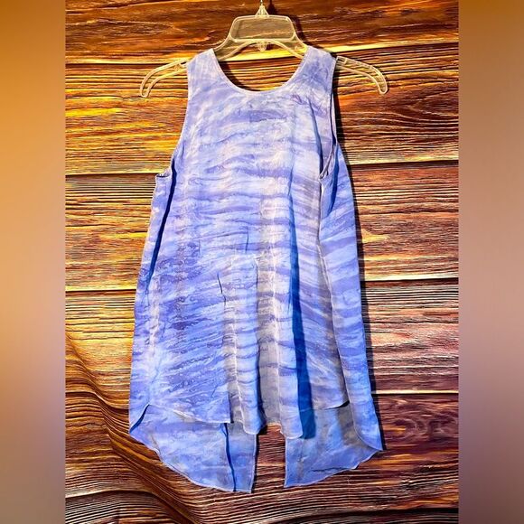 NWT Cynthia Rowley Sleeveless Silk Marble Swirl Shirt. Size x-Small. - Picture 1 of 6